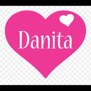Meet your Posher, Danita